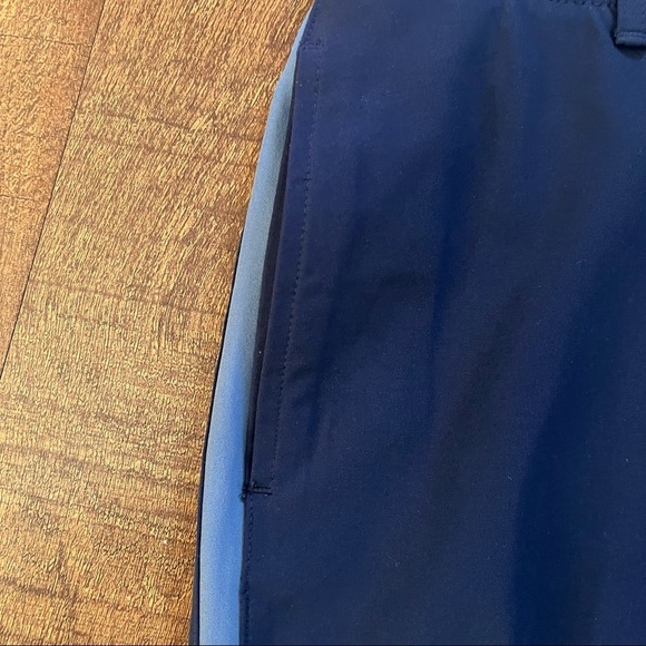 Under Armour activewear skirt w/ built in shorts navy blue Sz 8 - Picture 3 of 8